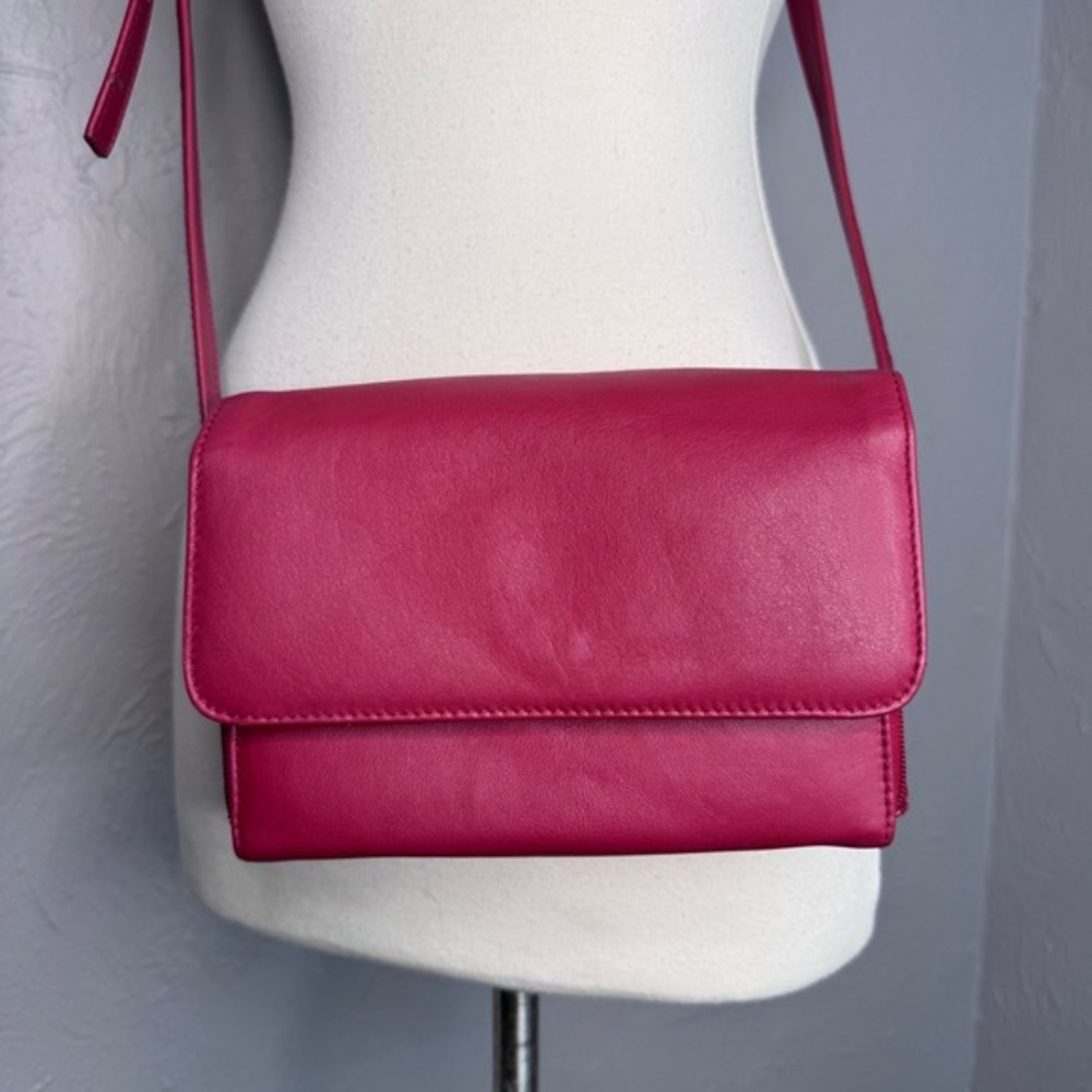 Vintage 90's y2k minimalist red leather Crossbody organizer purse by Worthington
